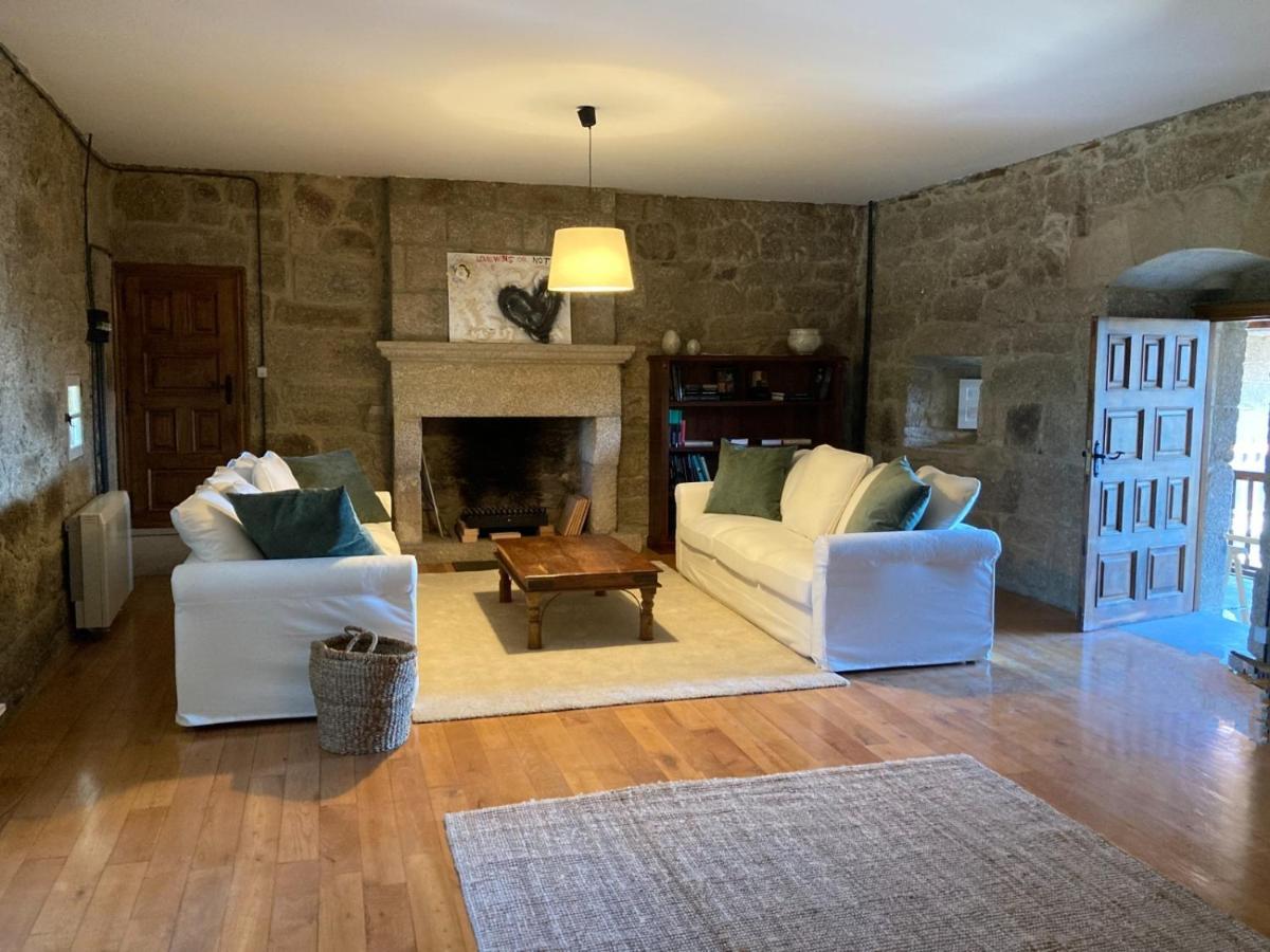 Villa Pazo De San Pedro De Bembibre à Taboada Extérieur photo