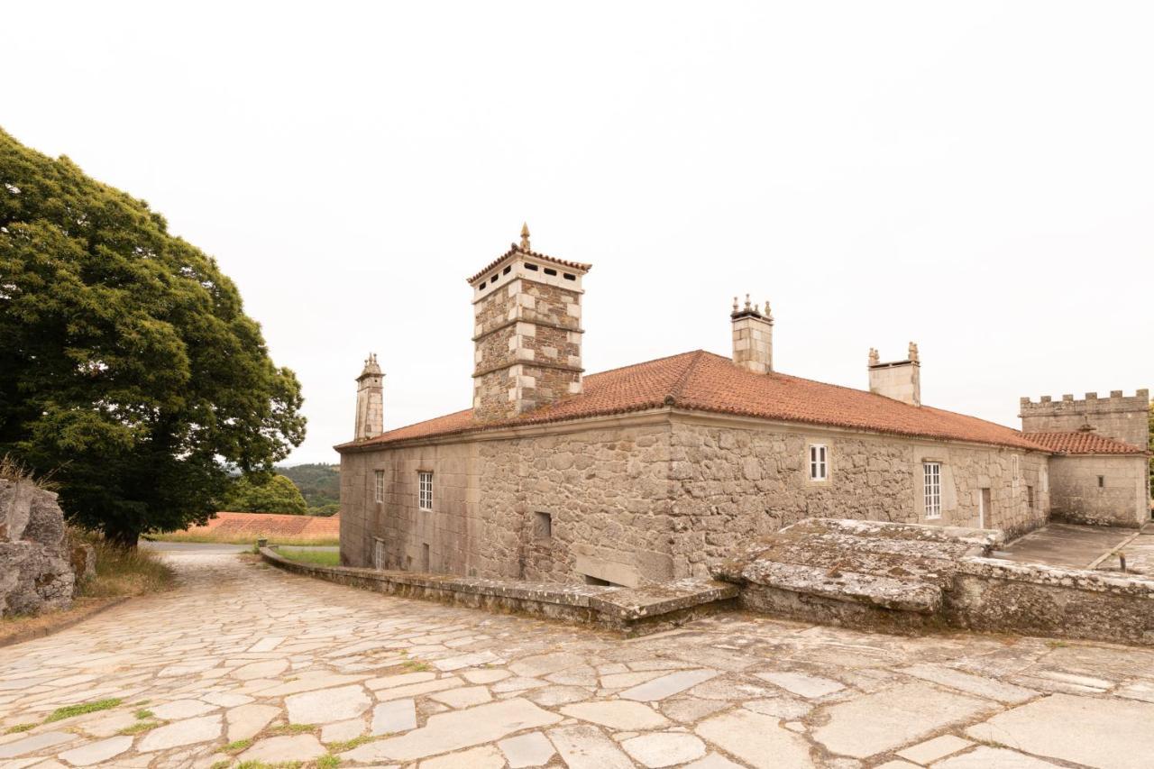 Villa Pazo De San Pedro De Bembibre à Taboada Extérieur photo