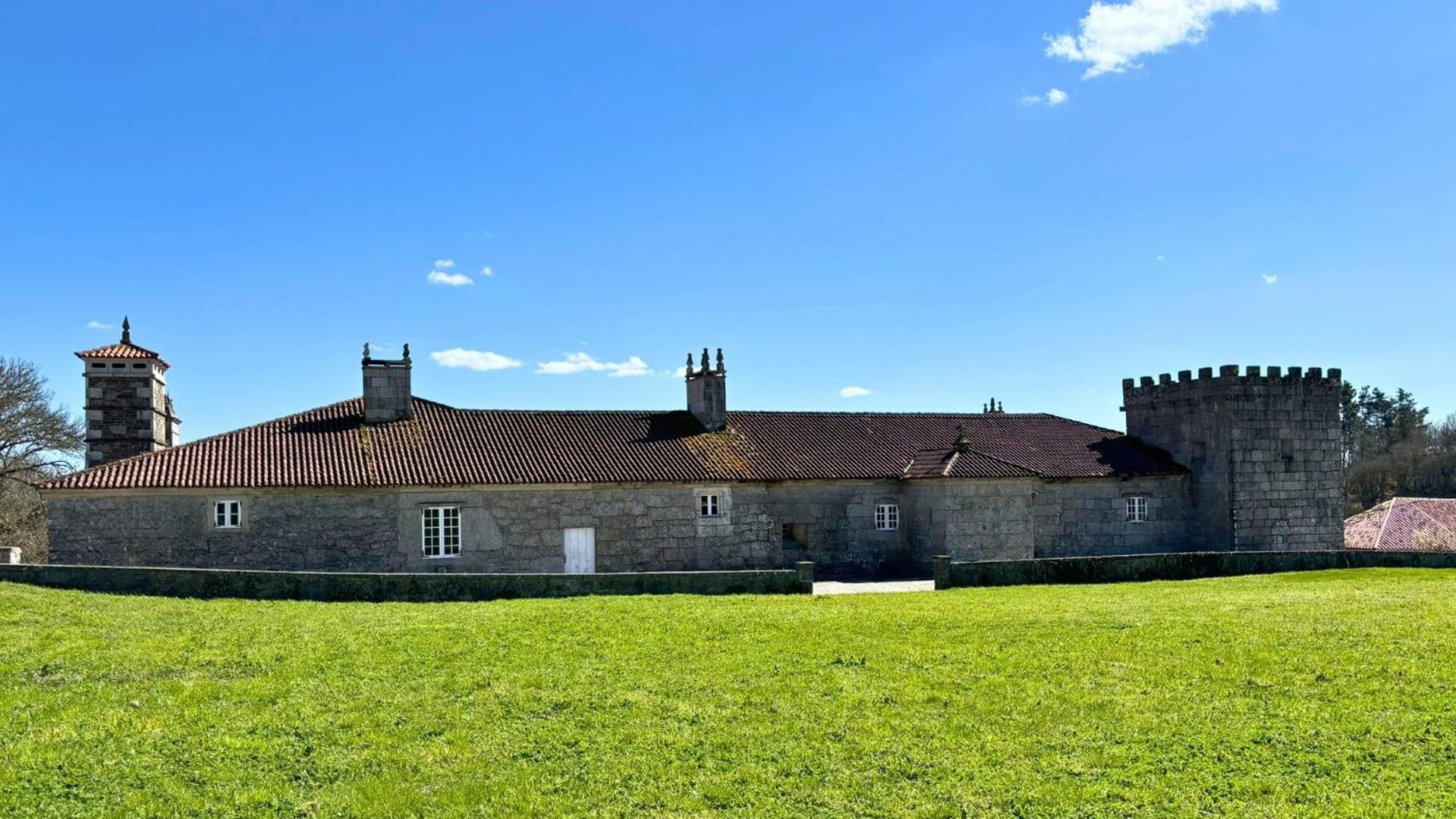 Villa Pazo De San Pedro De Bembibre à Taboada Extérieur photo